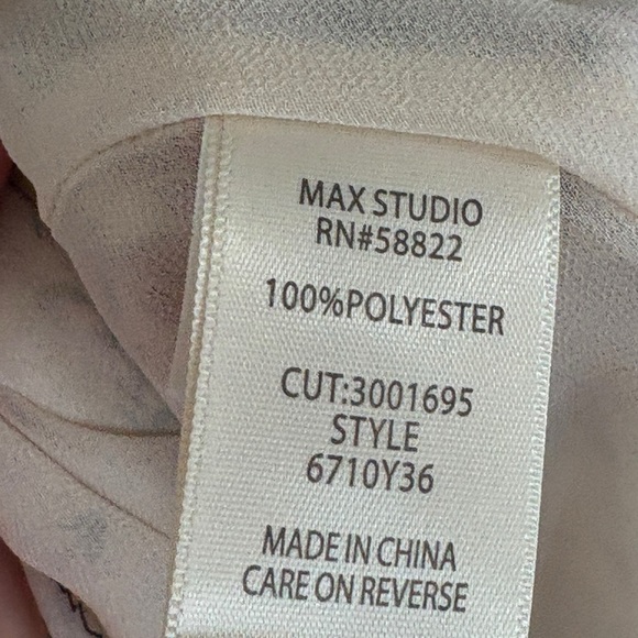 Max Studio Cream Pink Green Floral Sleeveless Blouse Size Medium - Picture 6 of 7